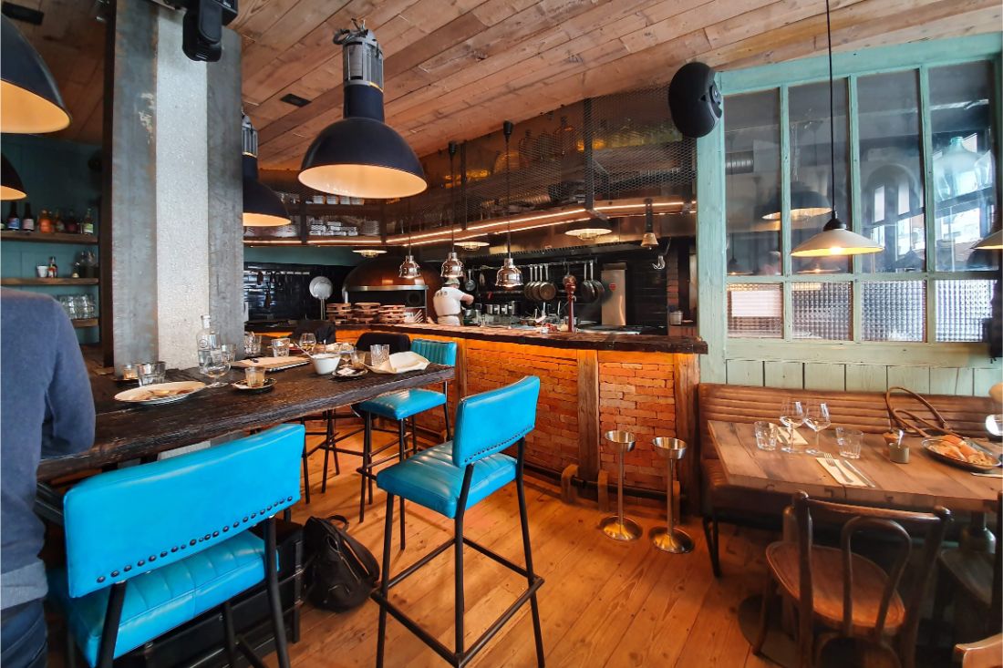 meubles sur mesure pour restaurant